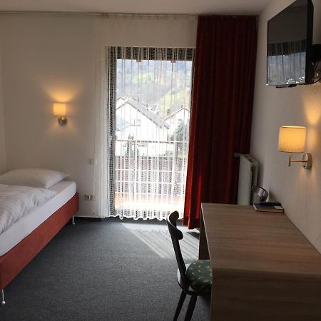 Gaestehaus Faessle Weinstadt Bagian luar foto