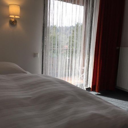 Gaestehaus Faessle Weinstadt Bagian luar foto
